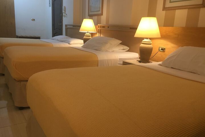 Room 10 of 73