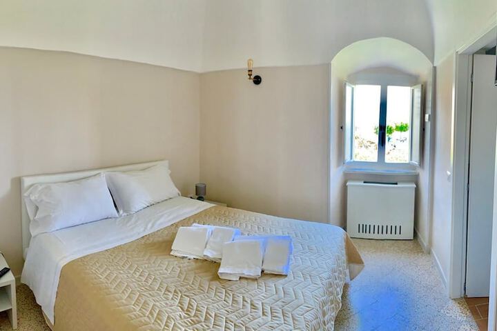 Room 6 of 55