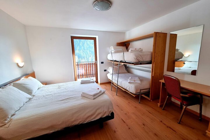 Room 14 of 52