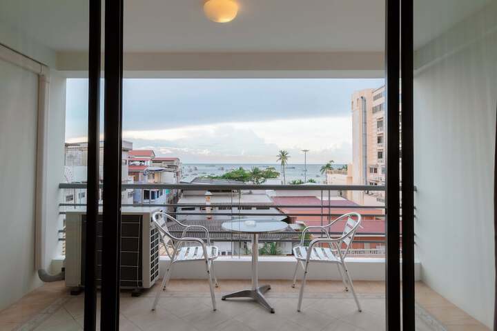 Room 38 of 73
