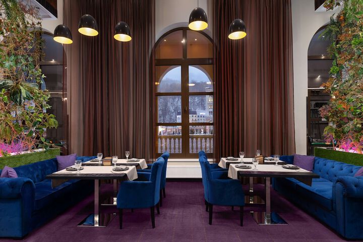 Dining 141 of 186