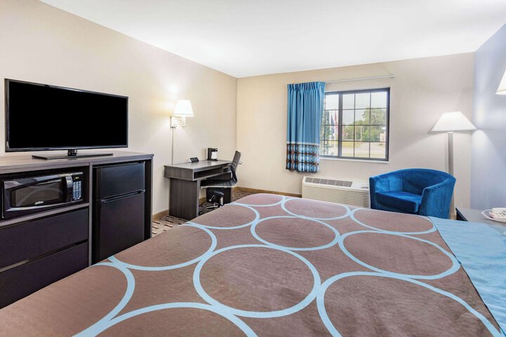 Room 16 of 45