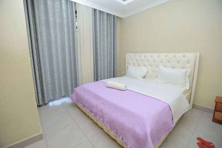 Room 8 of 26