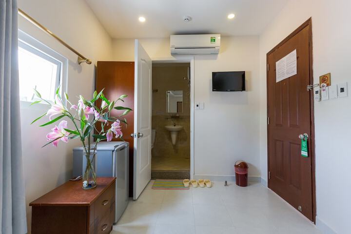 Room 6 of 31