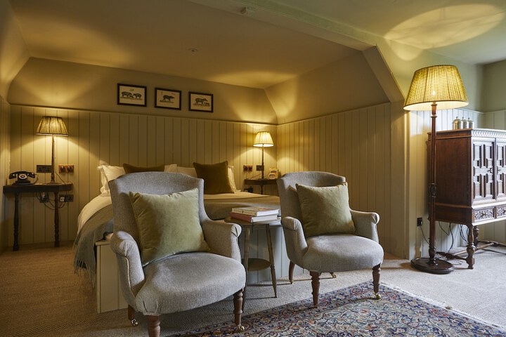 Room 3 of 80