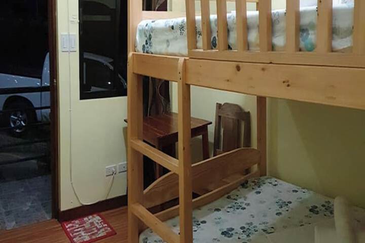Room 6 of 27