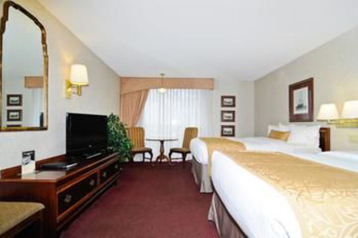 Room 9 of 75