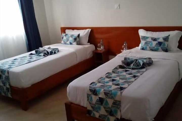 Room 2 of 30