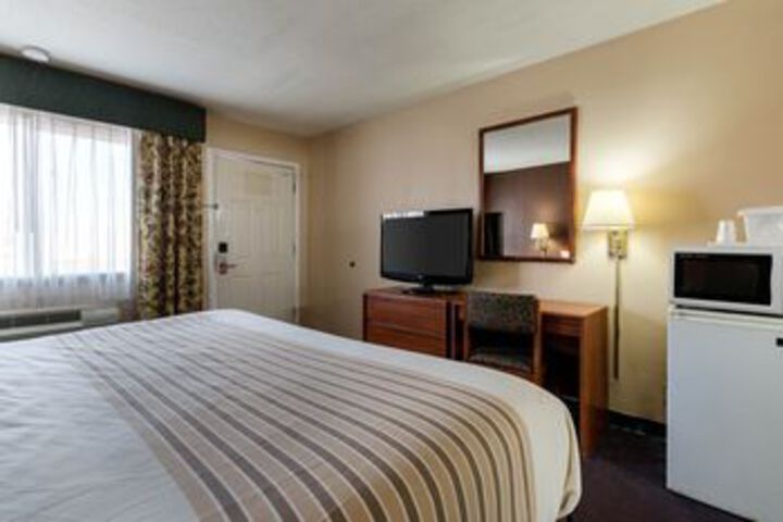 Room 17 of 26