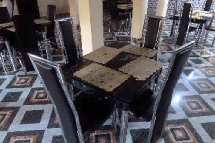 Dining 3 of 5