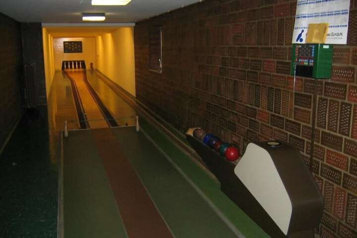 Room 4 of 13