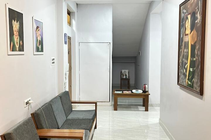 Business Center 10 of 13
