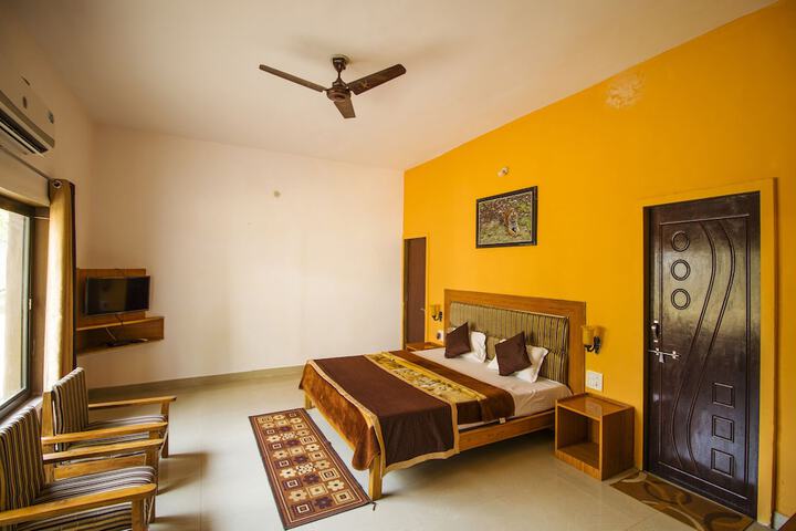 Room 19 of 50