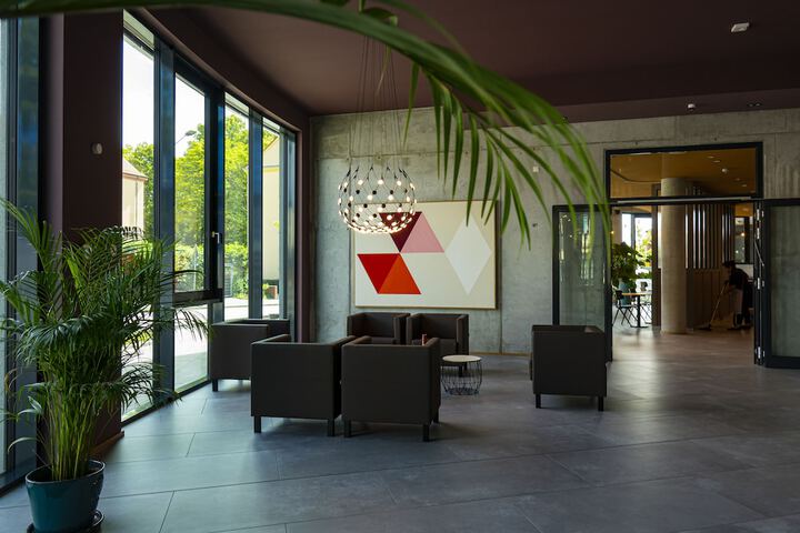 Hotel Interior 4 of 37