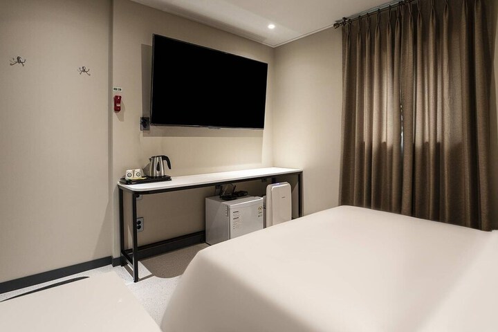 Room 45 of 78