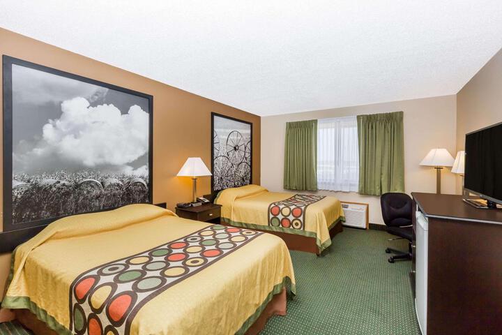 1 King Bed (2 of 2)