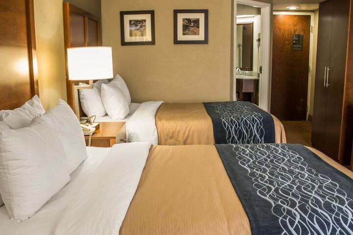 Double Accessible King Size Bed (7 of 7)