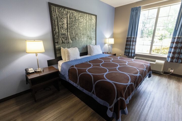1 King Bed (27 of 33)