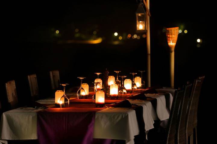 Dining 60 of 98