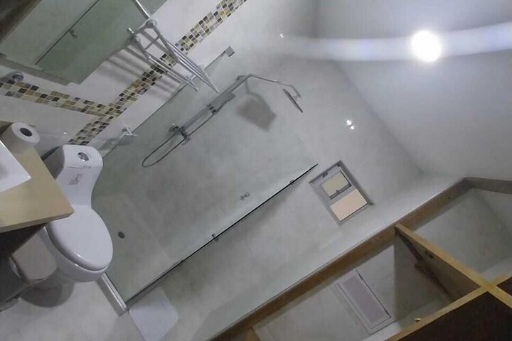 Room 15 of 24