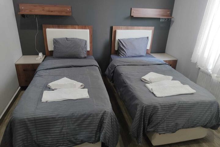 Room 8 of 22