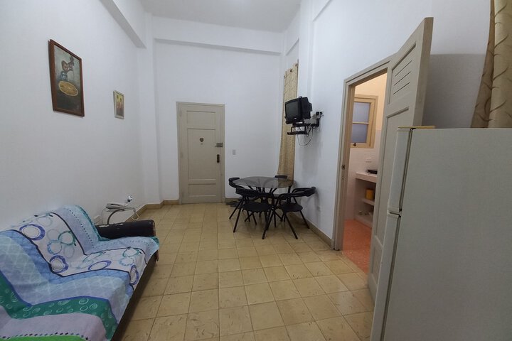 Room 5 of 18