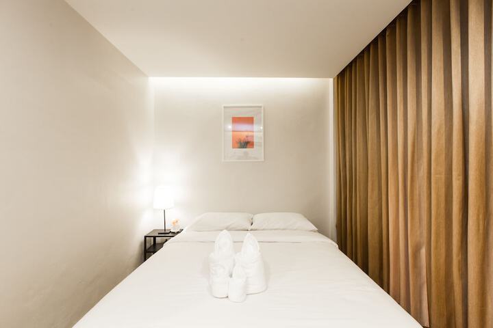 Room 17 of 49