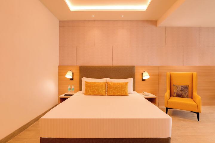 Room 8 of 42