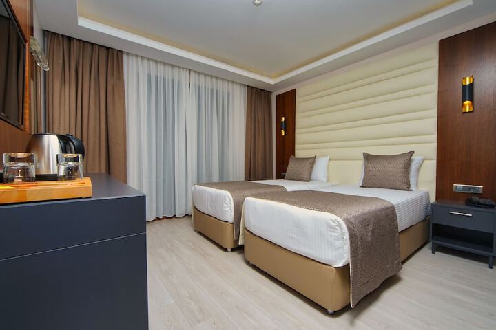 Room 17 of 73
