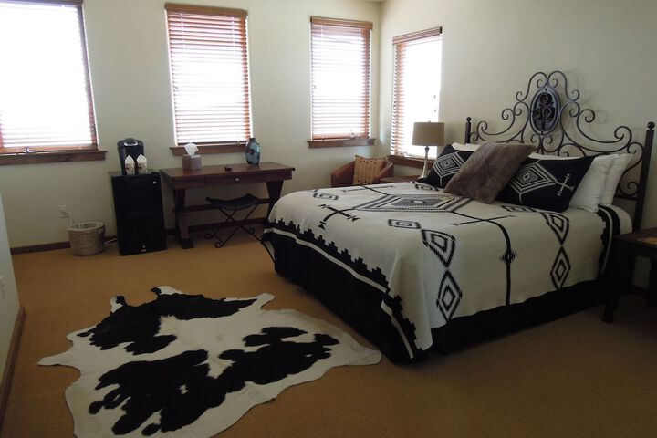 Room 4 of 56