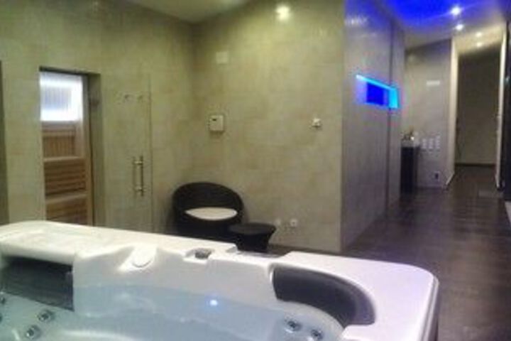 Spa 37 of 60