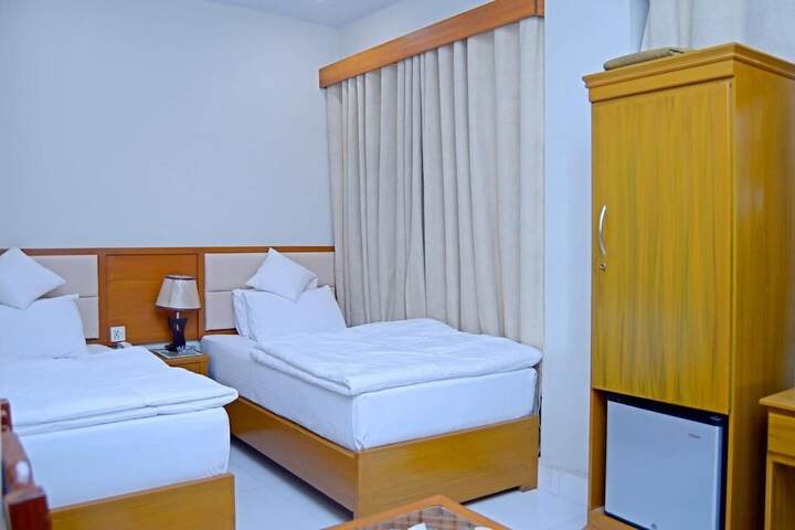 Room 21 of 43
