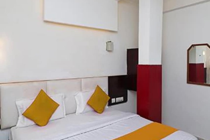 Room 8 of 23