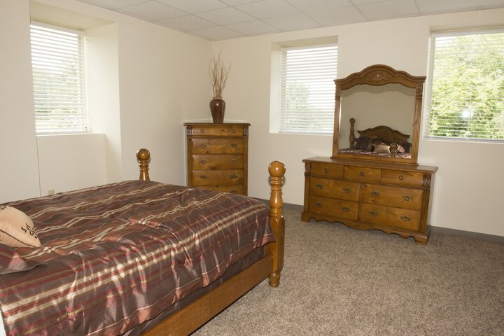 Room 2 of 4