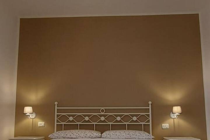 Room 9 of 54