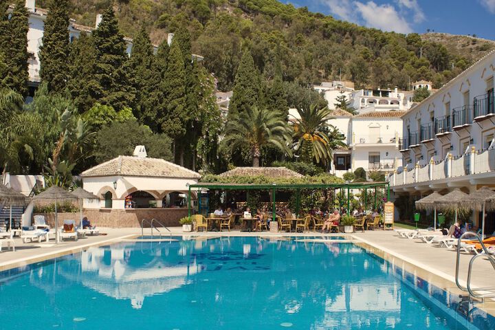Pool Hotel
