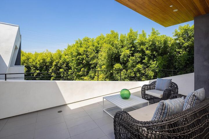 Property Grounds 61 of 68