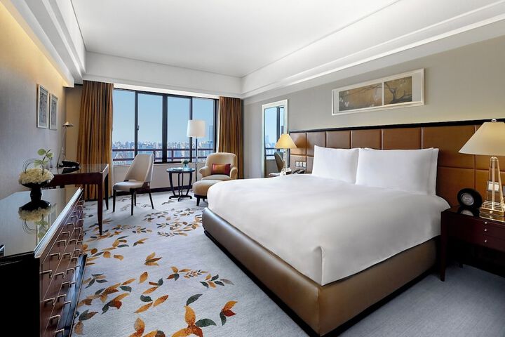 Room 35 of 106