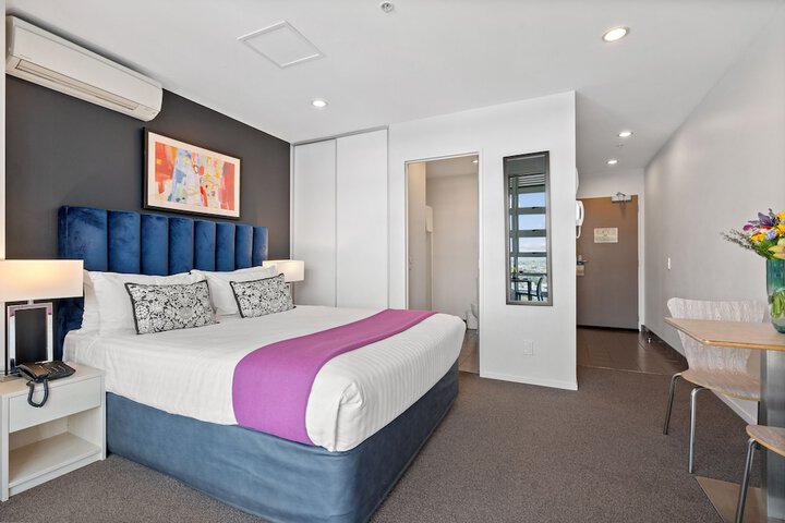 Room 20 of 53