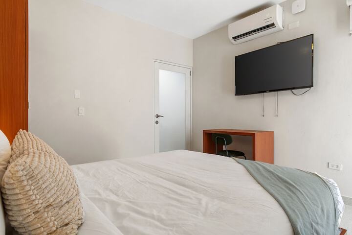 Room 7 of 123