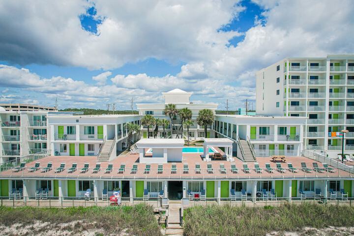 Image of The Flamingo Hotel and Tower