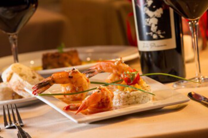 Dining 39 of 111
