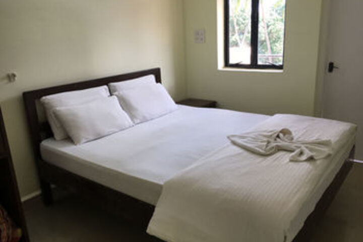 Room 18 of 25