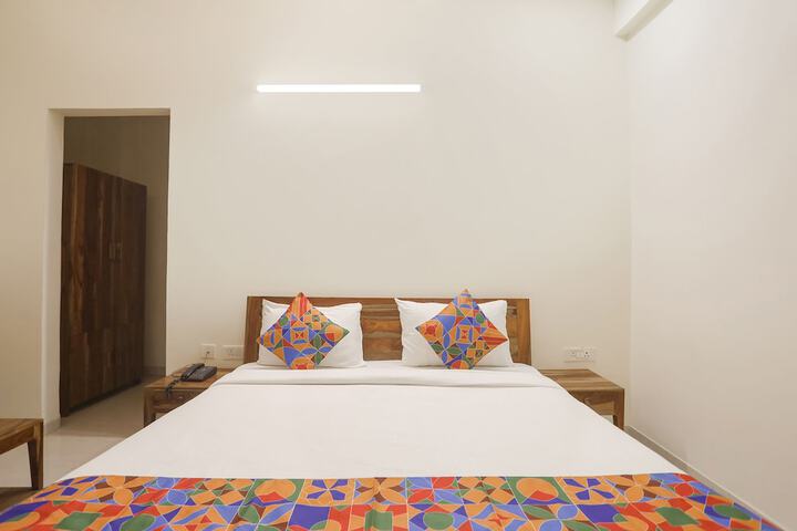 Room 16 of 25