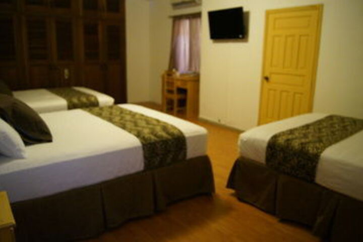 Room 22 of 33