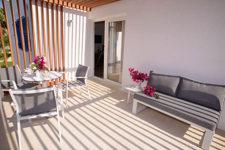 Terrace/Patio 24 of 78