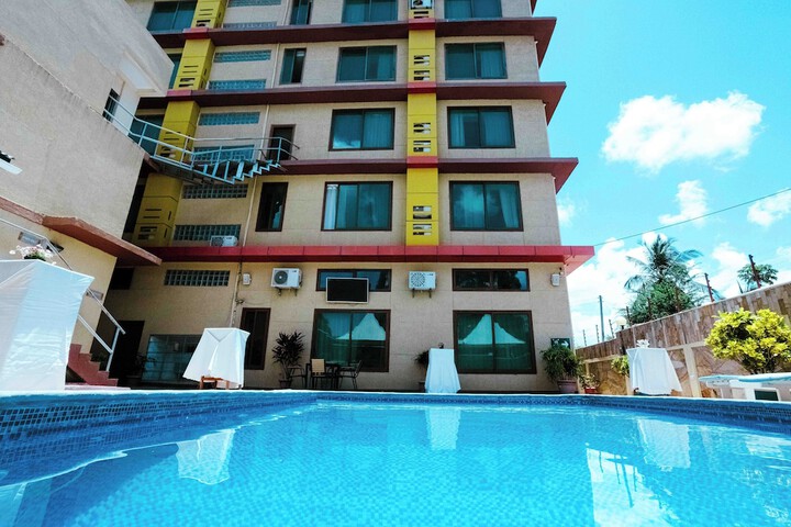 Hotel 41 of 42