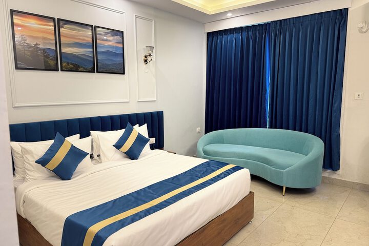 Room 10 of 37