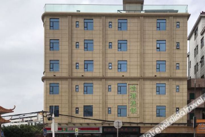 Hotel 1 of 8