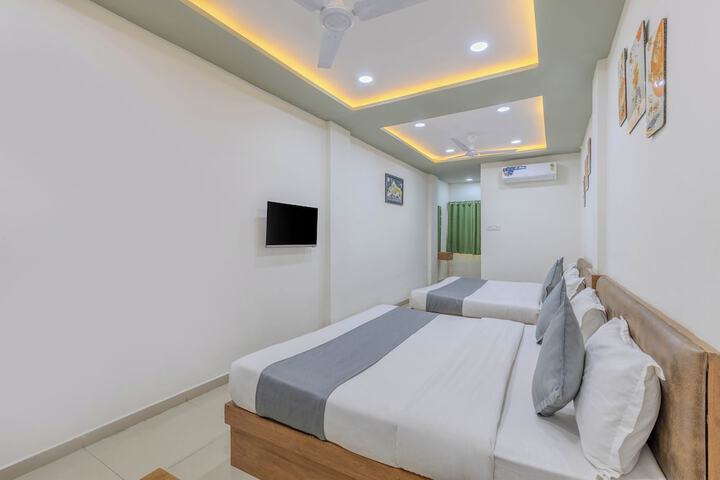 Room 17 of 36